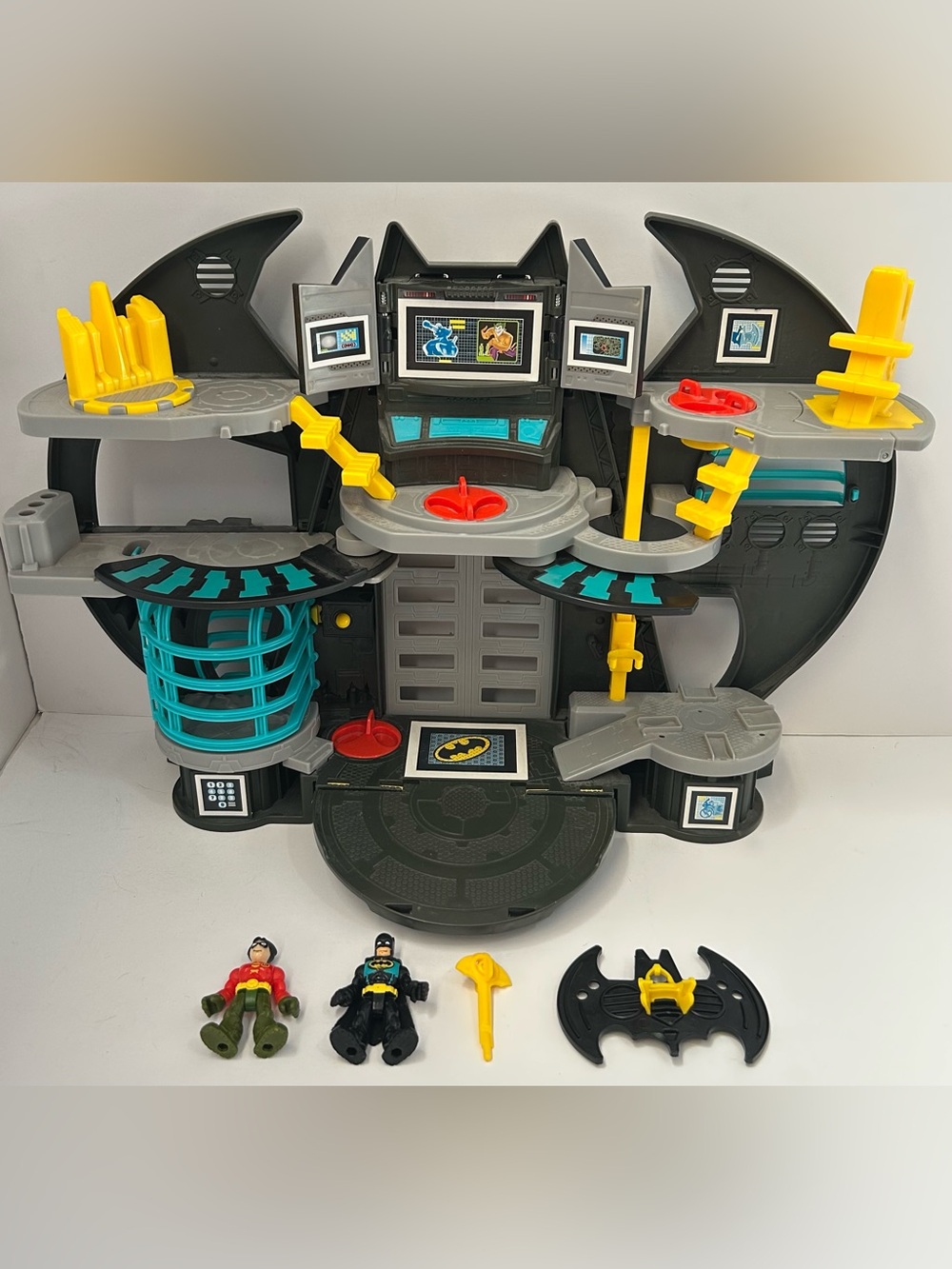 Fisher Price Imaginext DC Super Friends Batcave Batman And Robin Playset